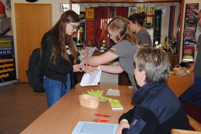Impressionen von der U18-Wahl am Freitag, 5. Oktober im Feuerwehrhaus in Klingenberg. | Foto: Andrea Kaller-Fichtmüller