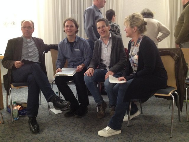 Dekan Michael Prokschi, Christian Barth vom Diözesanbüro, Harald Kretschmer und Margit Fuchs