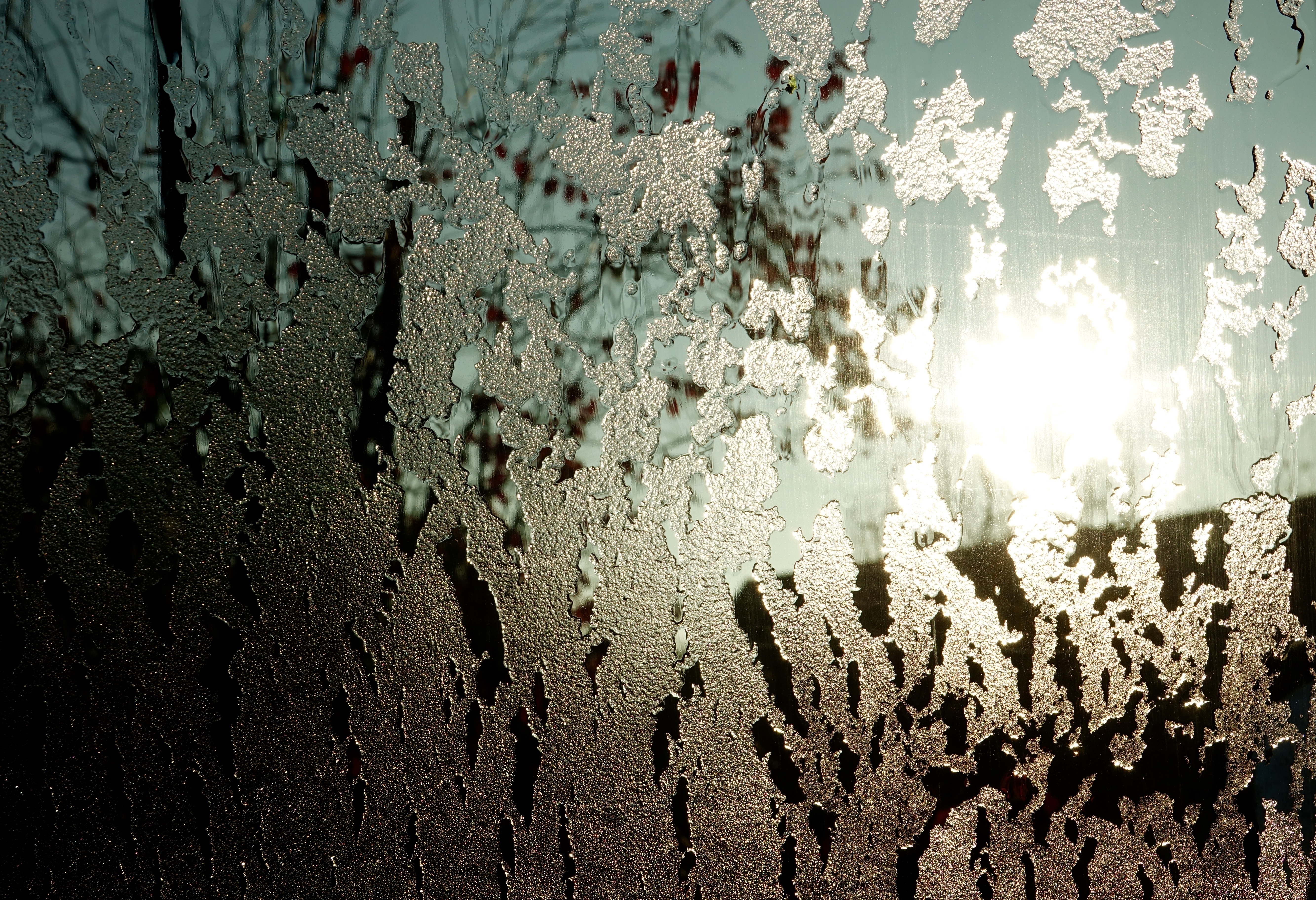 Szenen-Wechsel: das Eis schmilzt mit Hilfe der Morgensonne.