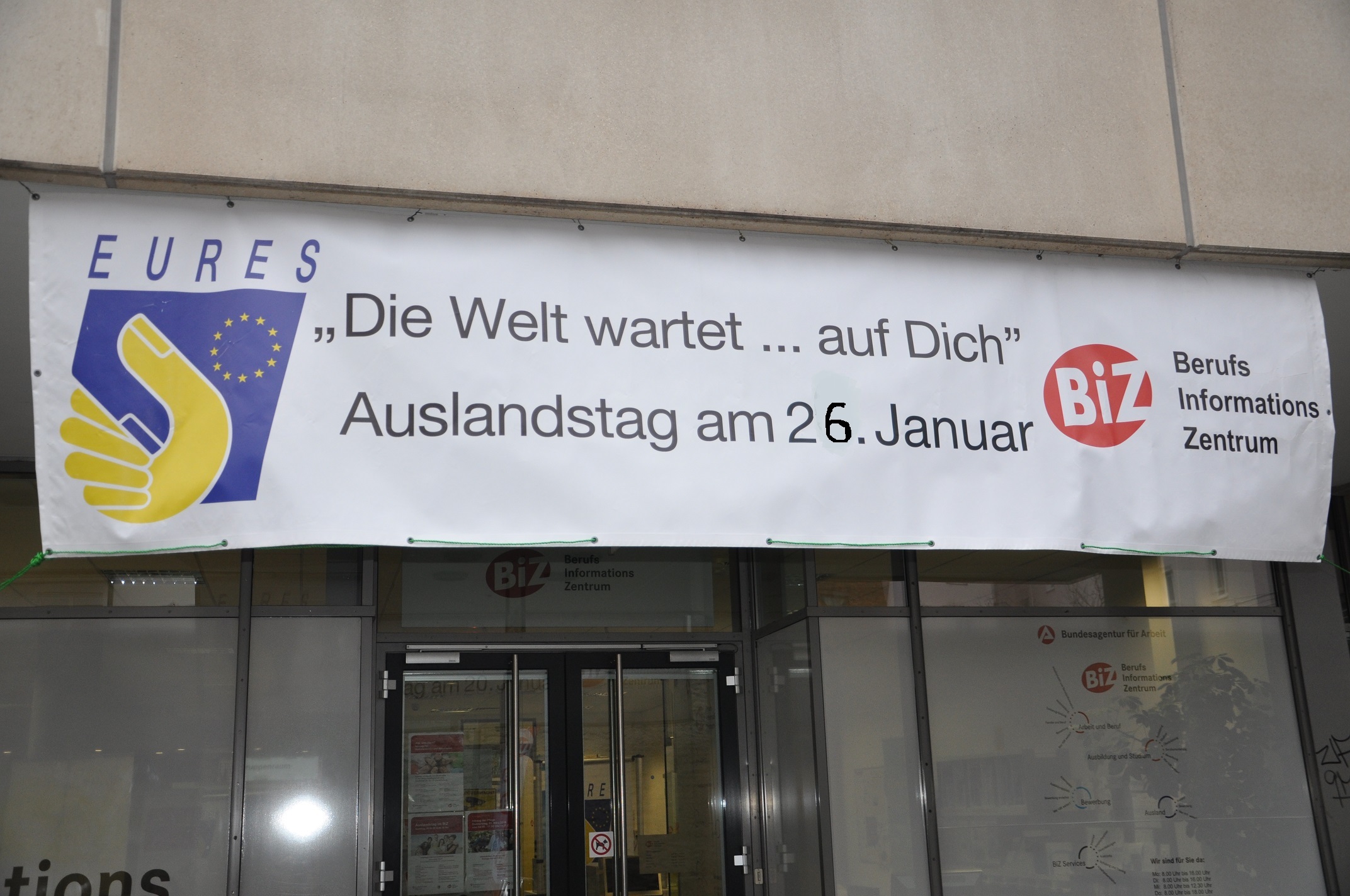 Die Welt wartet ...auf Dich.