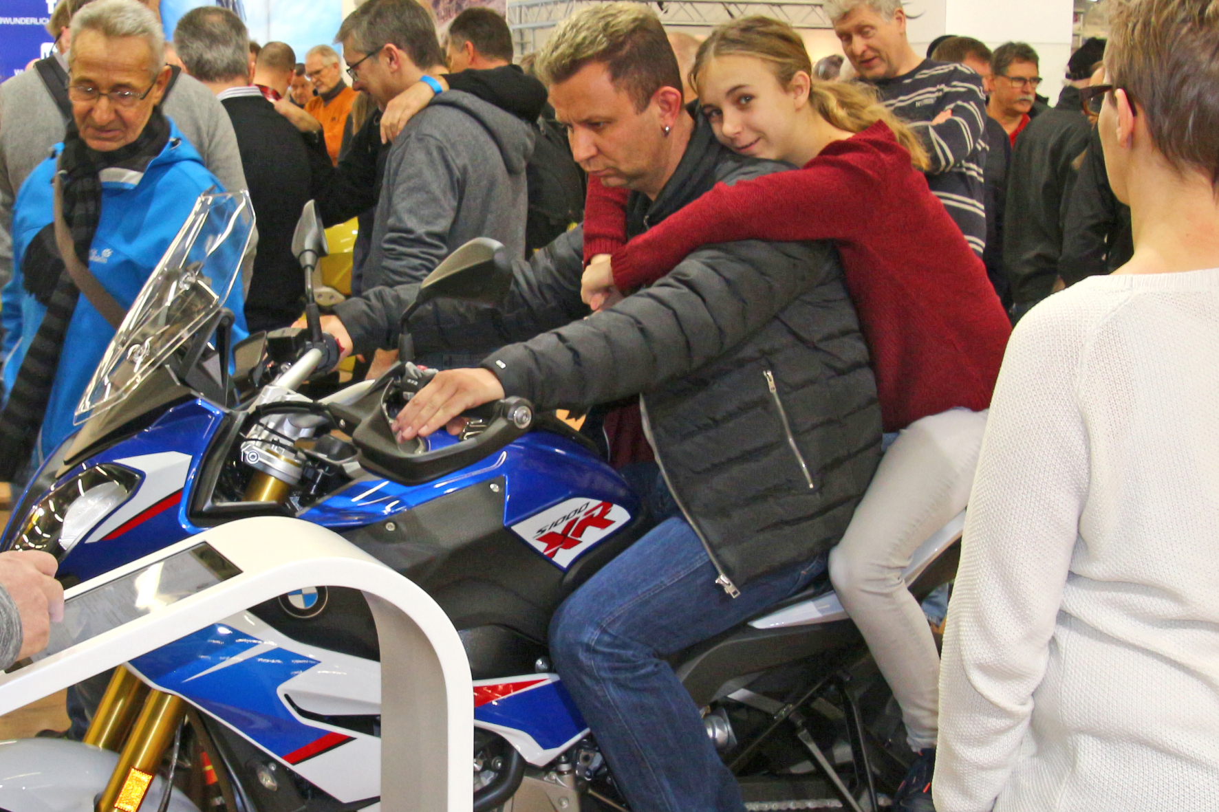 Gut besucht von Jung und Alt wird auch wieder die IMOT 2019 sein, auf der sich Motorradfans vom 15. bis 17. Februar die Wartezeit auf die neue Saison verkürzen können.