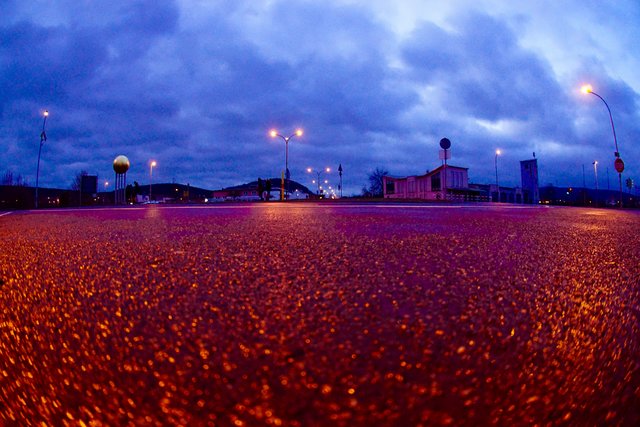 Glitzer-Asphalt in Erlenbach am Main. 