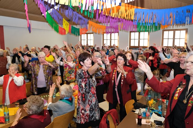 Voll besetztes Pfarrheim an der Seniorensitzung des NCVs. | Foto: Steffen Sollorz