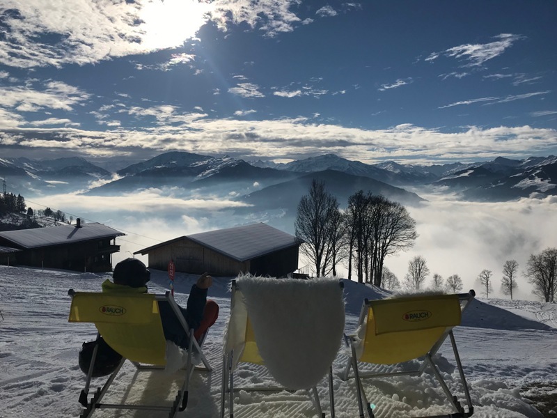 Soviel Zeit muss sein: Einfach mal im Liegestuhl relaxen.
Foto: Ferienregion Hohe Salve