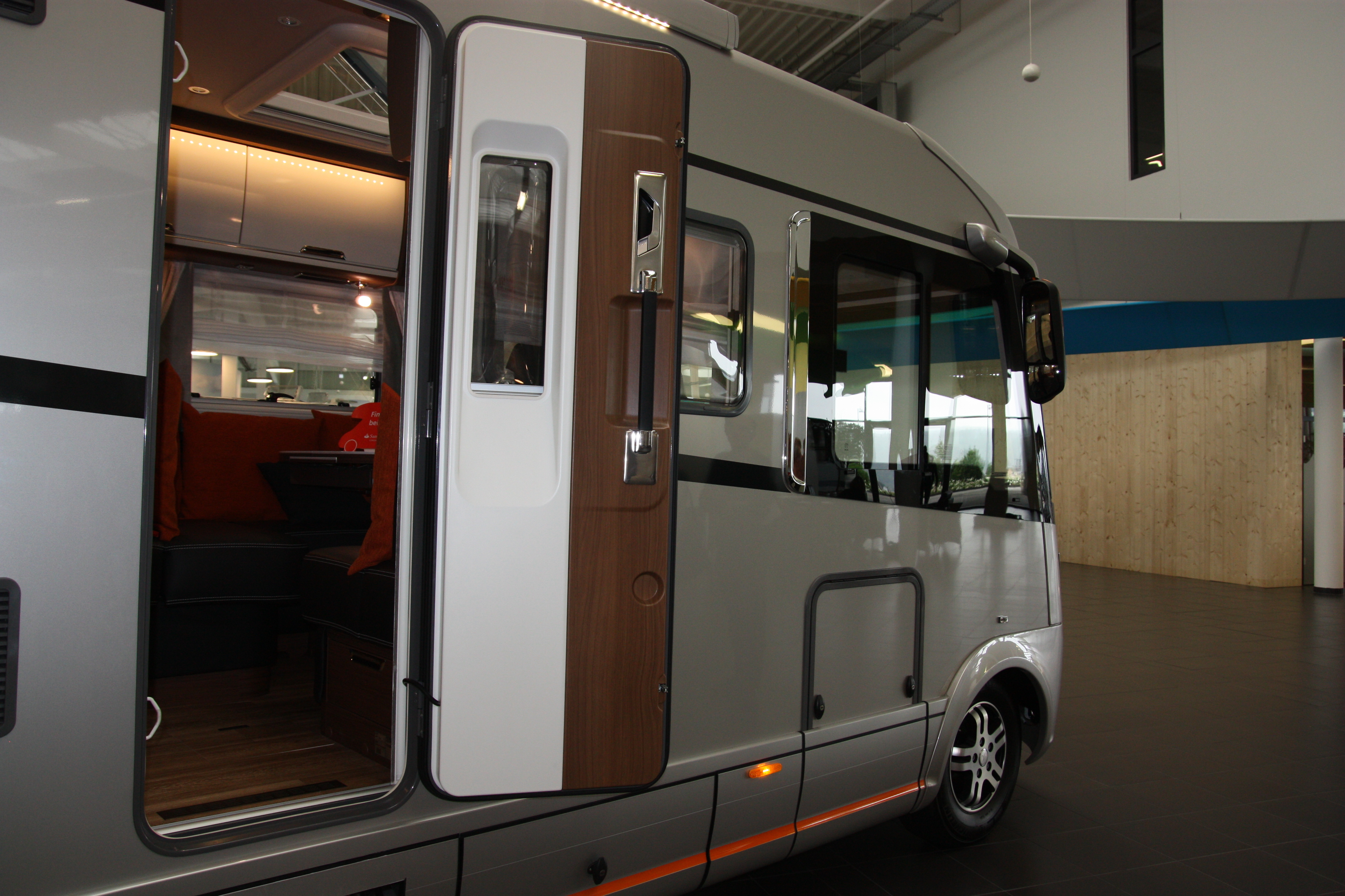 Mit dem Camper unterwegs in Deutschlands Städten.