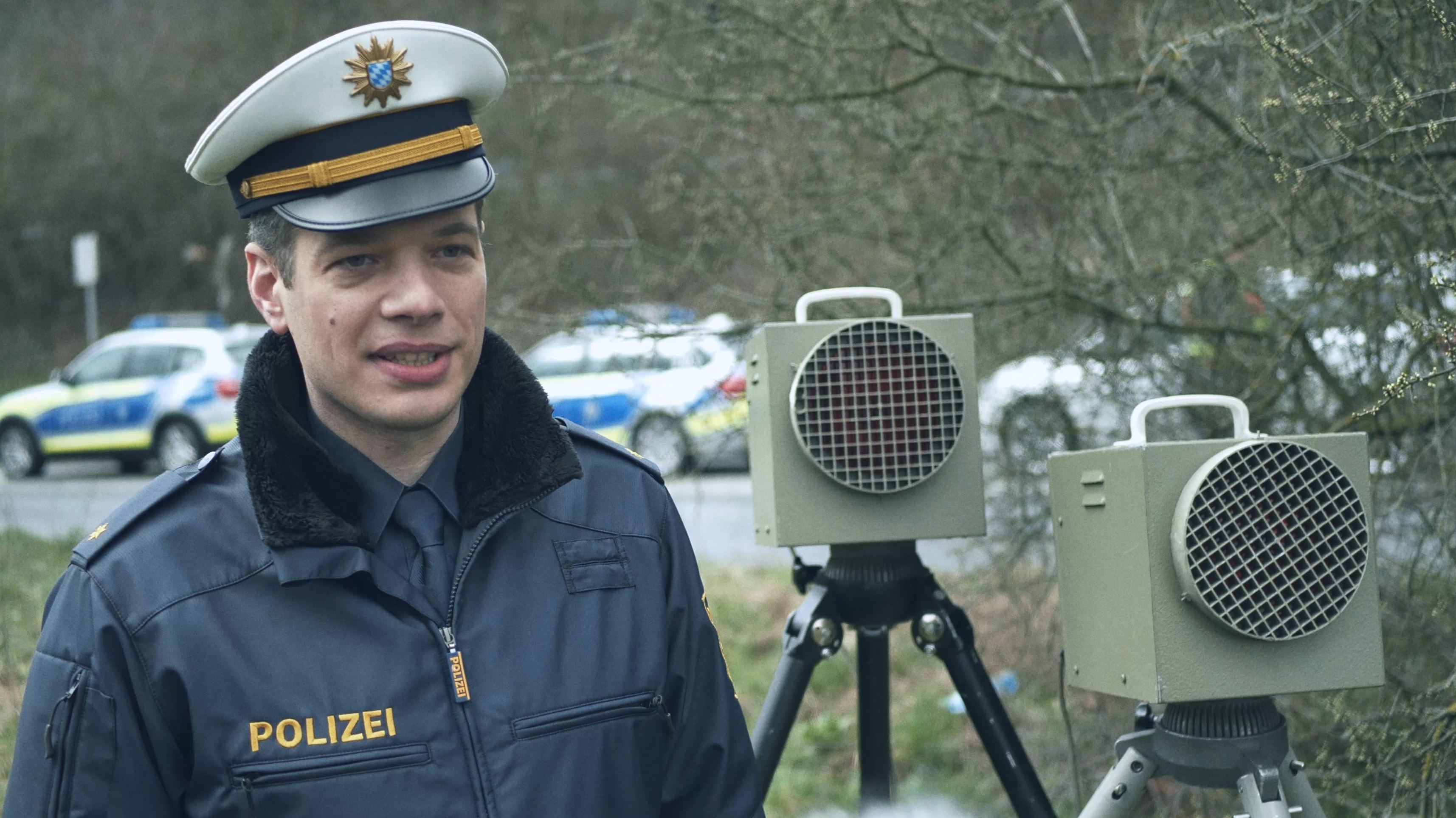 Stefan Fleckenstein von der Verkehrspolizeiinspektion Aschaffenburg-Hösbach im Interview mit meine-news.TV.