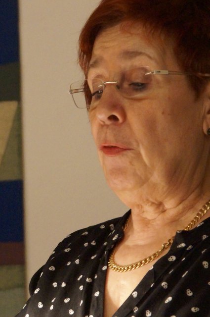 Rezitation der eigenen Geschichten von Ruth Weitz | Foto: M. Weitz