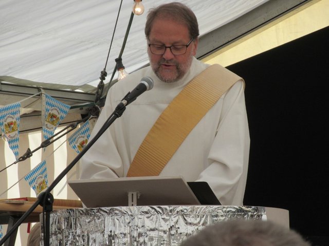 Diakon Martin Höfer bei seiner Predigt | Foto: F. Frank