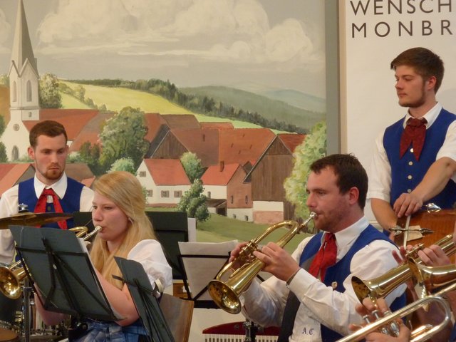 Odenwälder Trachtenkapelle Wenschdorf-Monbrunn beim Musikalischen Maienabend am 5. Mai 2019 in Wenschdorf