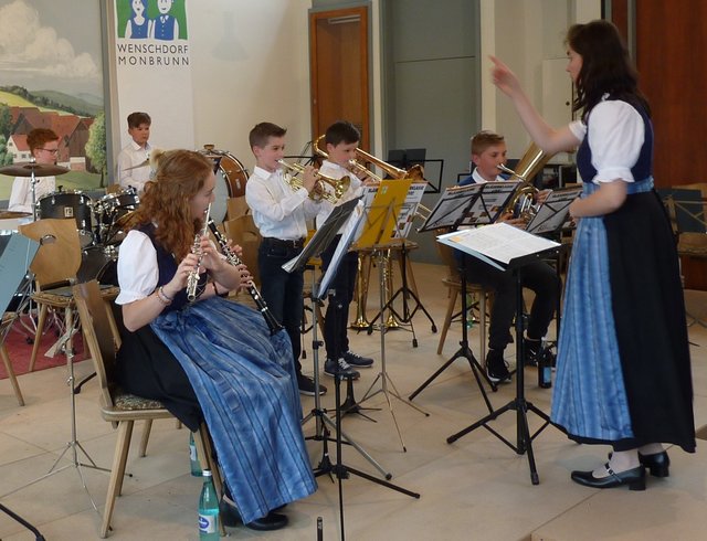 Jugendkapelle Wenschdorf-Monbrunn beim Musikalischen Maienabend am 5. Mai 2019 in Wenschdorf