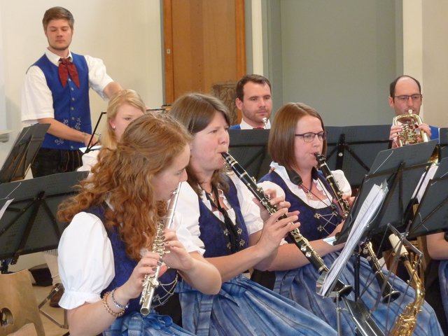 Odenwälder Trachtenkapelle Wenschdorf-Monbrunn beim Musikalischen Maienabend am 5. Mai 2019 in Wenschdorf