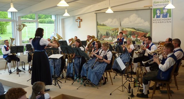 Odenwälder Trachtenkapelle Wenschdorf-Monbrunn beim Musikalischen Maienabend am 5. Mai 2019 in Wenschdorf