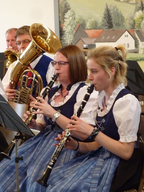 Odenwälder Trachtenkapelle Wenschdorf-Monbrunn beim Musikalischen Maienabend am 5. Mai 2019 in Wenschdorf