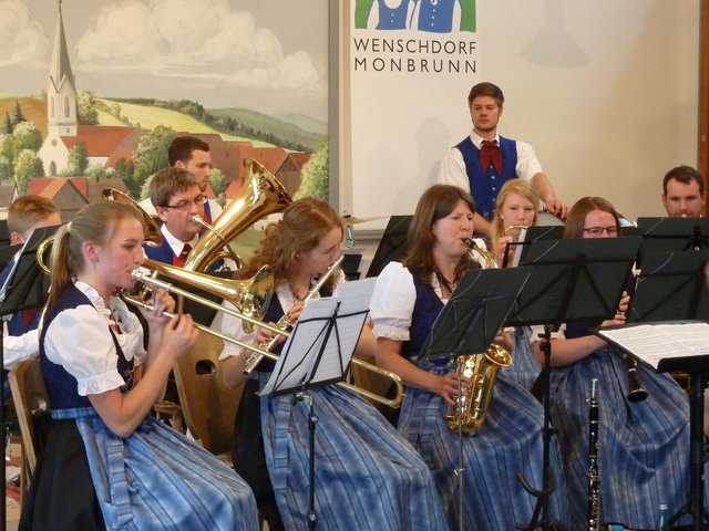 Odenwälder Trachtenkapelle Wenschdorf-Monbrunn beim Musikalischen Maienabend am 5. Mai 2019 in Wenschdorf