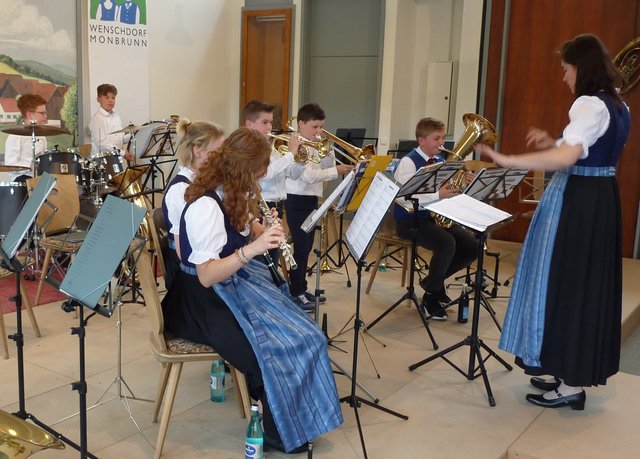 Jugendkapelle Wenschdorf-Monbrunn beim Musikalischen Maienabend am 5. Mai 2019 in Wenschdorf
