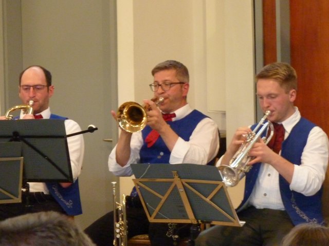 Odenwälder Trachtenkapelle Wenschdorf-Monbrunn beim Musikalischen Maienabend am 5. Mai 2019 in Wenschdorf
