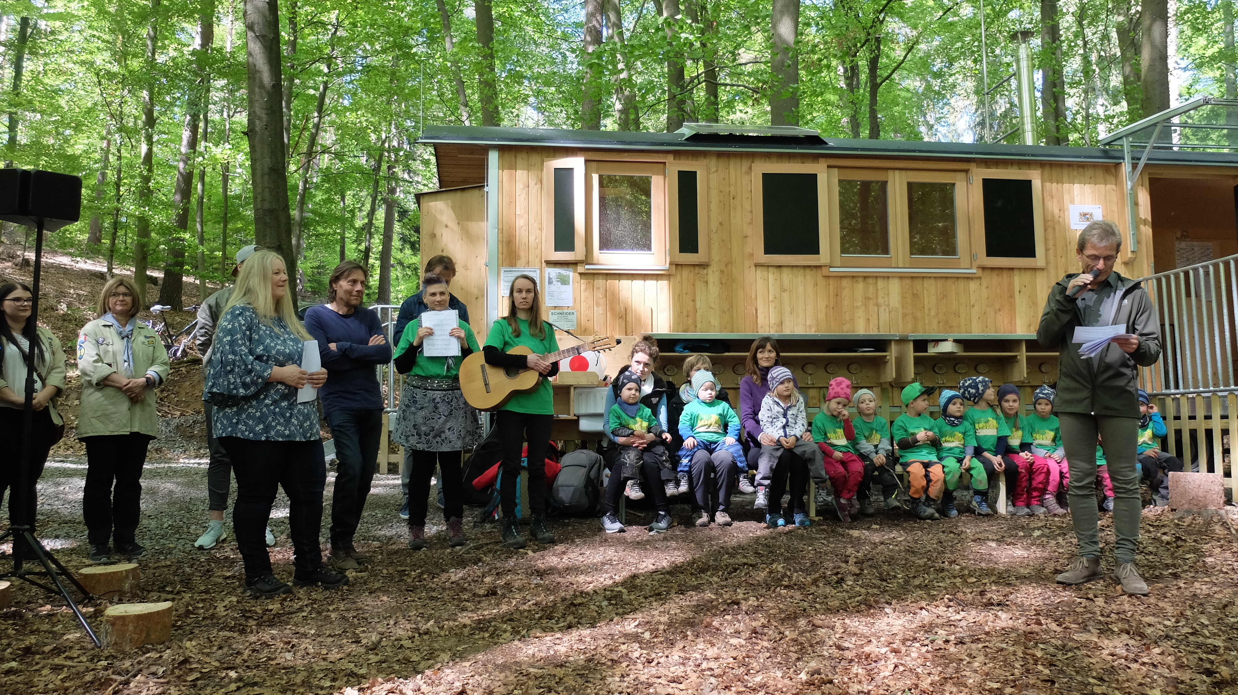 Stolz zeigte sich Bürgermeister Matthias Luxem über den 6. Kindergarten seiner Gemeinden, den Waldkindergarten "Waldkitz"