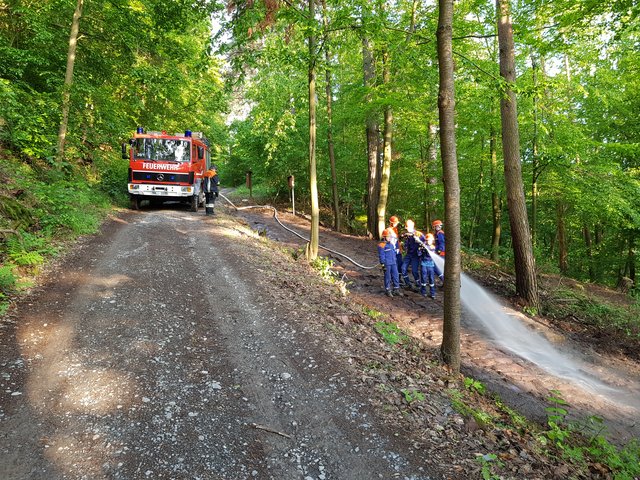 Danke an die Jugendfeuerwehr Eichenbühl | Foto: Arno Neuberger 