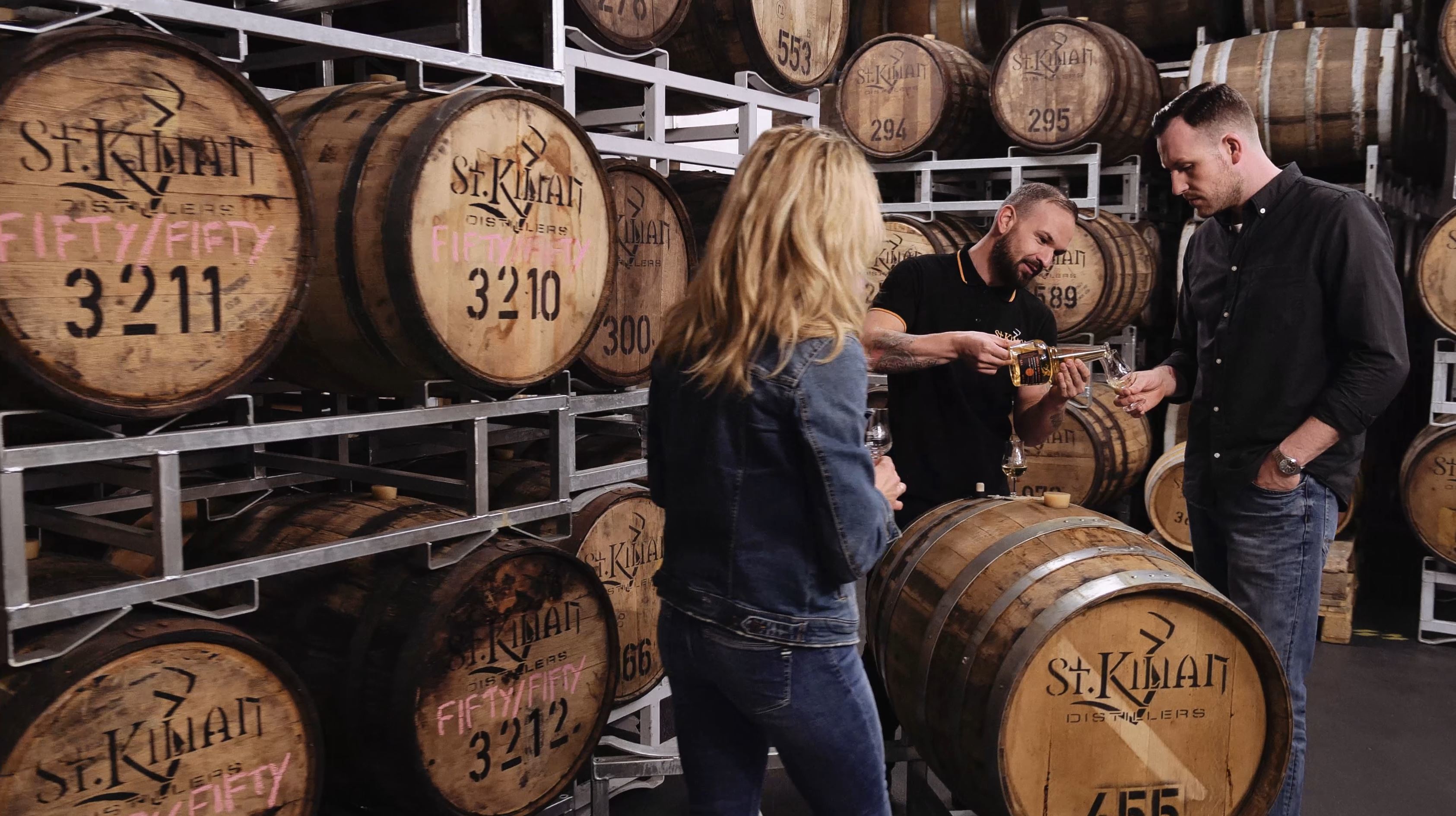 Vom Bau des Fasses bis zum Etikett – wir haben an alles gedacht. Sichere dir bei St. Kilian dein Private Cask, dein persönliches Whiskyfass!