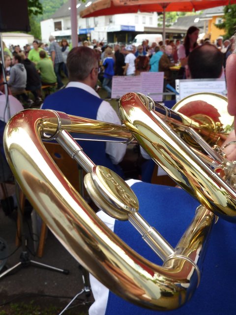 Odenwälder Trachtenkapelle Wenschdorf-Monbrunn beim Vatertagsfest des Musikvereins Germania Bürgstadt