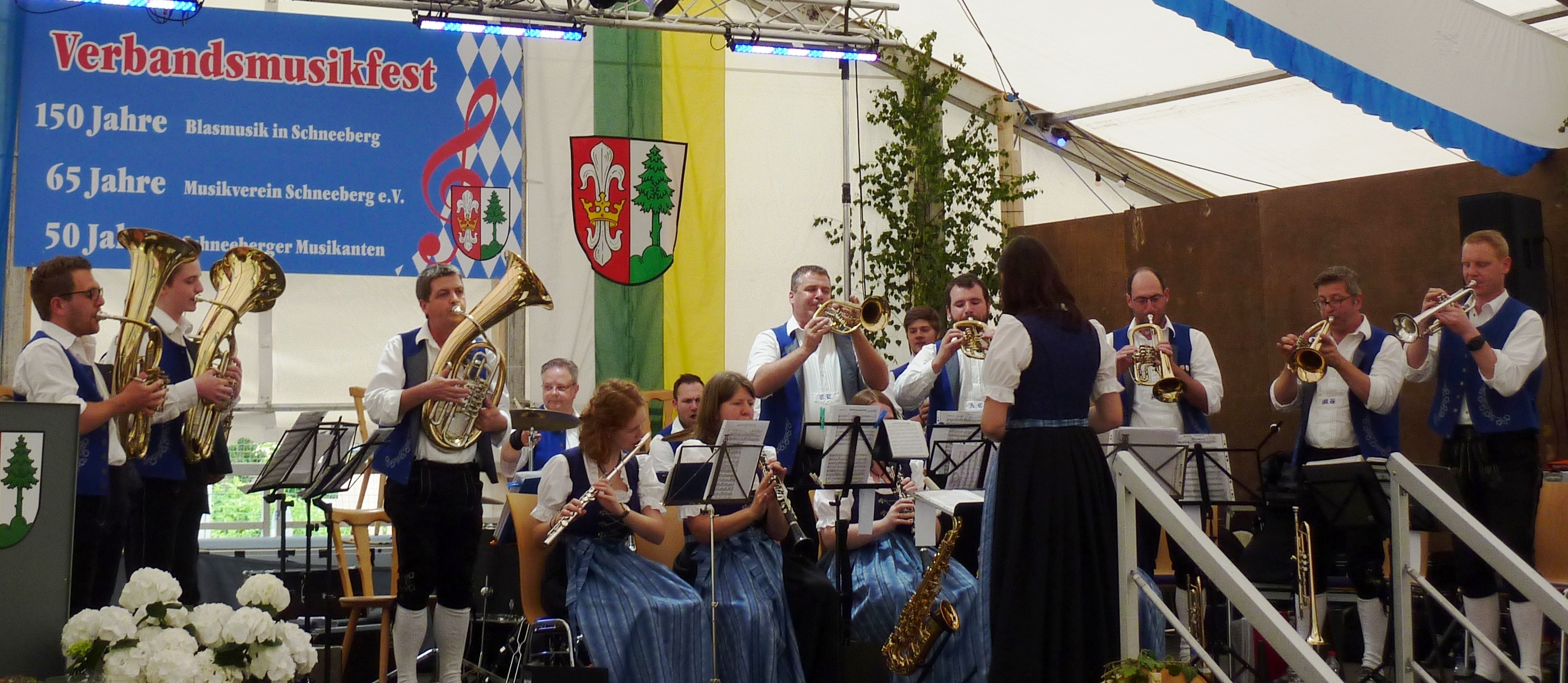 Odenwälder Trachtenkapelle Wenschdorf-Monbrunn beim Verbandsmusikfest in Schneeberg