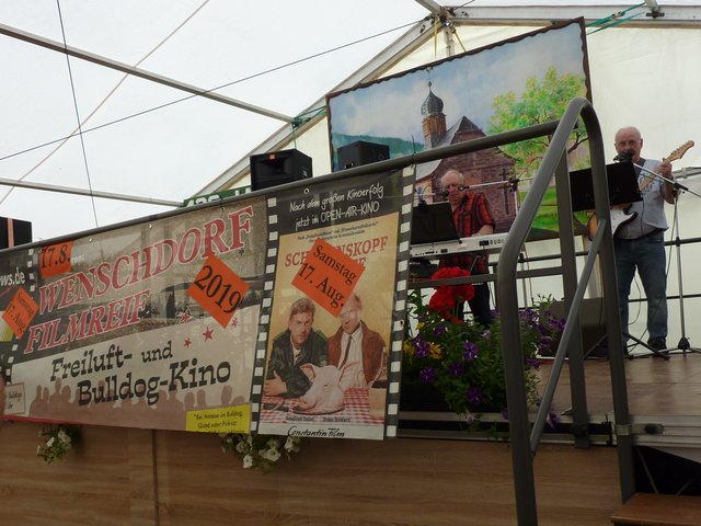 Geburtstagsständchen der Odenwälder Trachtenkapelle Wenschdorf-Monbrunn zum 135. Geburtstag der Freiwilligen Feuerwehr Gönz