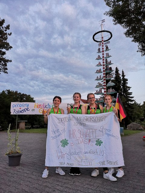 die erfolgreichen Sportlerinnen von links: Anna-Lena Stapf, Michelle Hagel, Julia Heinrich und  Fabienne Becker. Es fehlt: Fine Ackermann | Foto: VfL Mönchberg