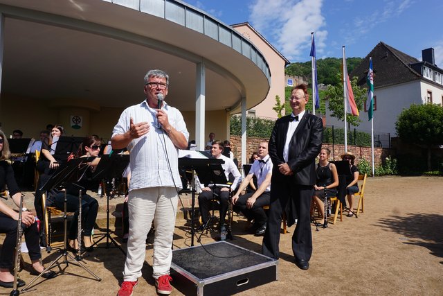 Dietmar Keitzel und Dieter Mocka (gleichzeitig auch Posaunist im Orchester).