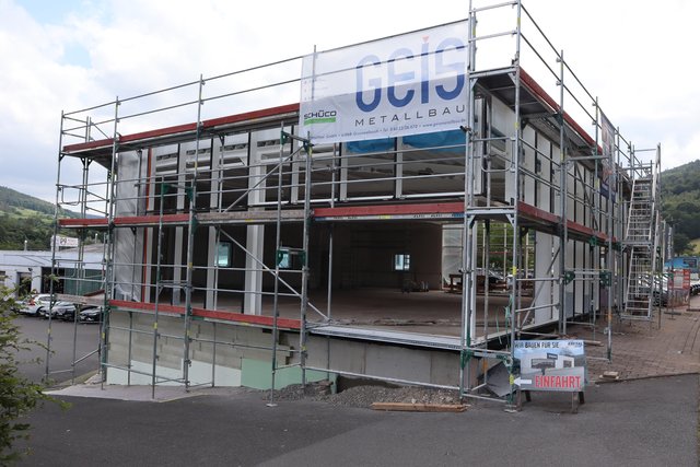 Volvo Retail Experience: Das Autohaus Erftal während der 10-monatigen Umbauphase.