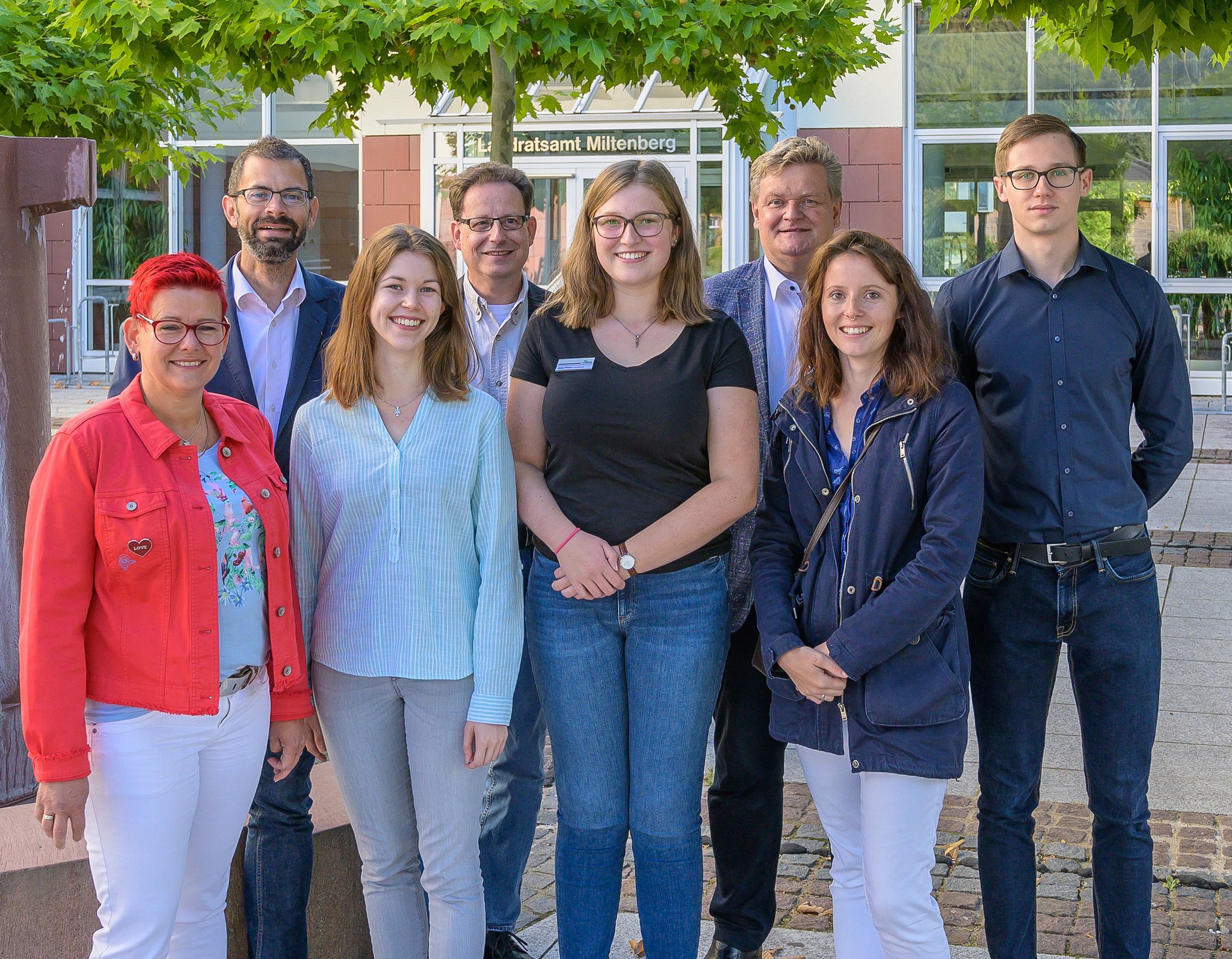 Drei junge Leute beginnen Ausbildung im Landratsamt - Miltenberg
