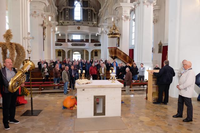 Männerwallfahrt, Führung durch die Basilika in Herrieden