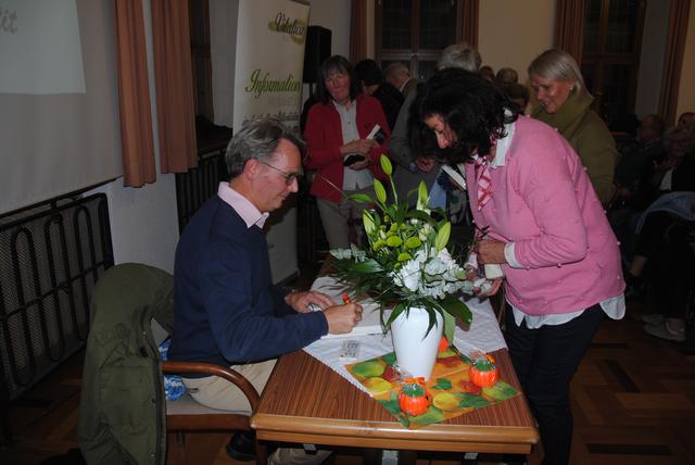 Vortrag von Dr. Gunter Frank in Buchen. | Foto: Andrea Kaller-Fichtmüller