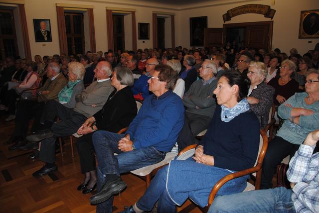Vortrag von Dr. Gunter Frank in Buchen. | Foto: Andrea Kaller-Fichtmüller