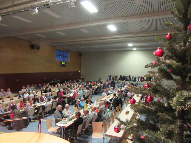 Adventliche Stimmung beim Seniorentreffen