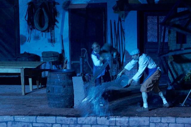 Am 29. September 2017 organisierte er mit anderen Mitarbeiterinnen und Mitarbeitern das Open-Air-Theaterstück "Michels-Wasser" an der Erf in Bürgstadt unweit des Bürgerzentrums Mittelmühle, in dem er auch als Hauptfigur mitwirkte.