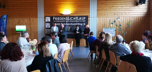 Dankesworte von Udo. Wohlmann (Orga Team), Bürgermeister Ralf. Reichwein, Gemeindereferentin Fr, Spahn Sauer, Tanja Munzinger-Rust (ambulanter Kinder-und Jugendhospizdienst Kleinheubach)
v.l.n.r