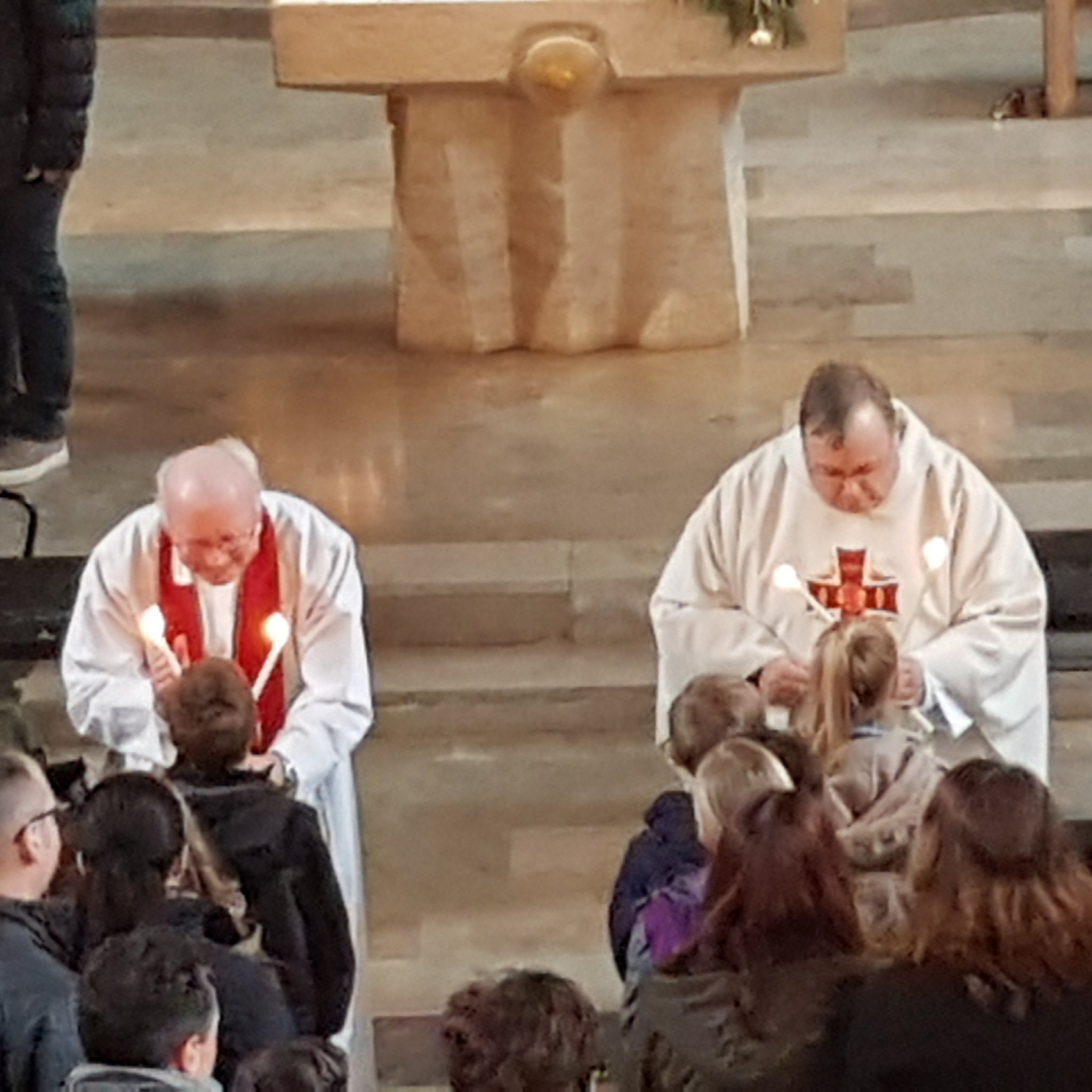 Kommunionkinder und Blasius-Segen: Vorstellung der Erstkommunionkinder