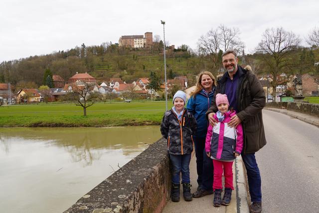 Ist der Aufenthalt an der frischen Luft in Zeiten von Corona empfehlenswert? - Familienausflug im Taubertal bei Gamburg.