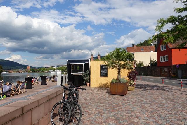 Beliebte Zwischenstation ist die Miltenberger Mainpromande. 