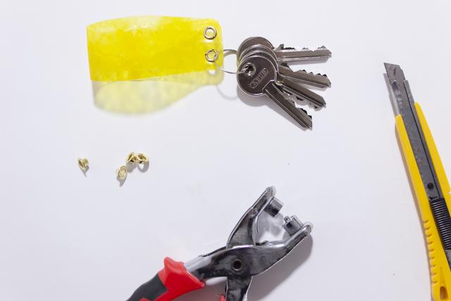 Aus Bioplastikmasse hergestellter Schlüsselbund. Beispielhafte Einreichung zum Wettbewerb „Mein(e) Plastik ist bio!" | Foto: Tim van der Loo/mifactori.de