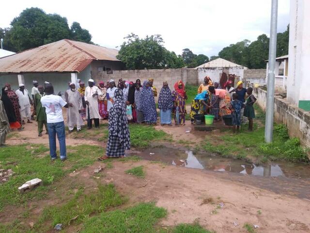 Der Dorfbrunnen sprudelt wieder  | Foto: Privat