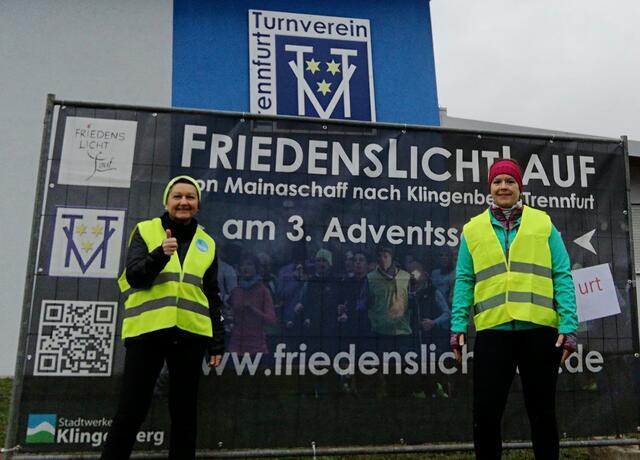 Virtueller Friedenslichtlauf 2020: Zwei engagierte Helferinnen aus dem ORGA-Friedenslichtlauf-Team. Danke für Eure kreative Unterstützung und helfenden Hände.
