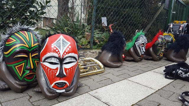 die Masken auch