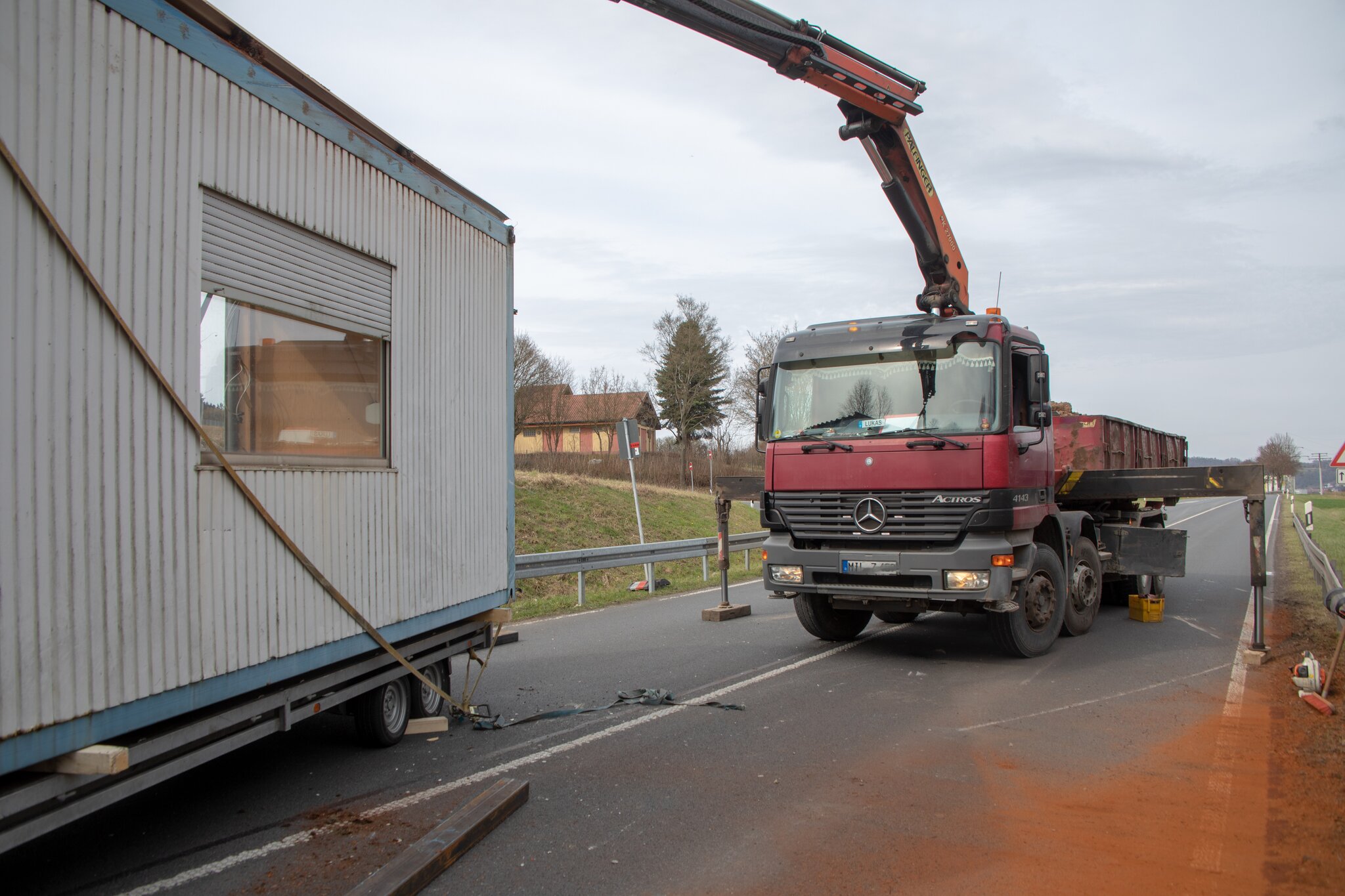 Verkehrsunfall Massive Verkehrsbehinderungen nach Unfall auf der B469 Miltenberg Miltenberg Verkehrsunfall Massive Verkehrsbehinderungen nach Unfall auf der B469 Miltenberg Miltenberg