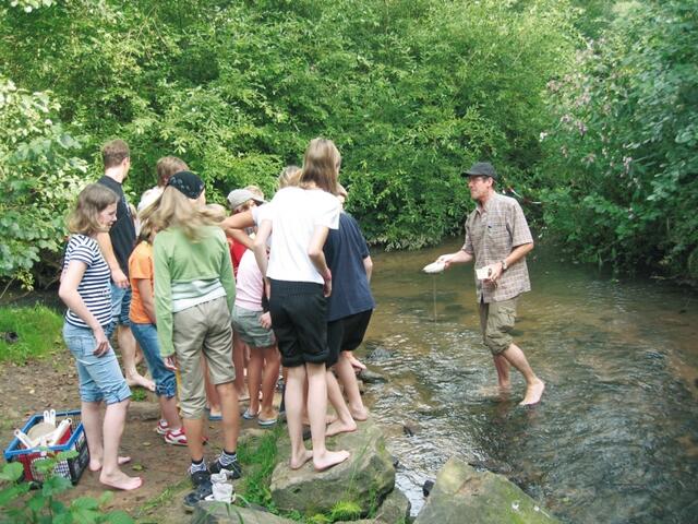 Bacherlebnis am Schullandheim - auch andernorts möglich. Die Wasserschule kommt zu Euch! | Foto: Fotos: Schullandheim Hobbach