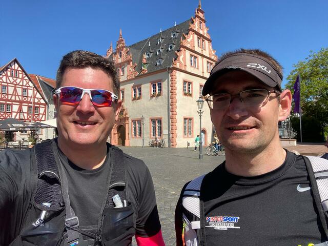Auf dem historischem Marktplatz in Groß-Umstadt