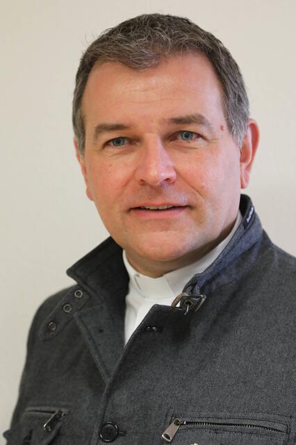 Domvikar Peter Göttke wird in einem Pontifikalgottesdienst am Montag, 26.7.21 in der Würzburger Seminarkirche Sankt Michael als neuer Regens und Bischöflich Beauftragter für den Ständigen Diakonat eingeführt.