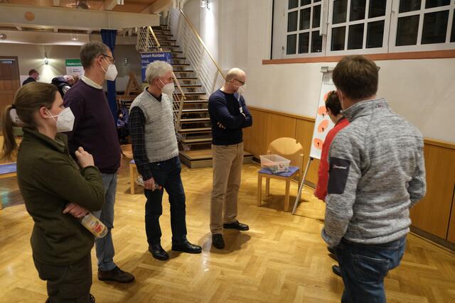 Gruppendiskussion zu der Frage: "Wie sieht der klimastabile Wald der Zukunft für uns aus?"