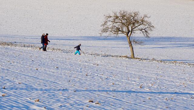 Kita-Testpflicht baldmöglichst: Söder kündigte zudem eine baldige Testpflicht auch in Kitas an – Einzelheiten dazu sollen nächste Woche veröffentlicht werden. Derzeit ist in Kitas das Testen noch freiwillig. 