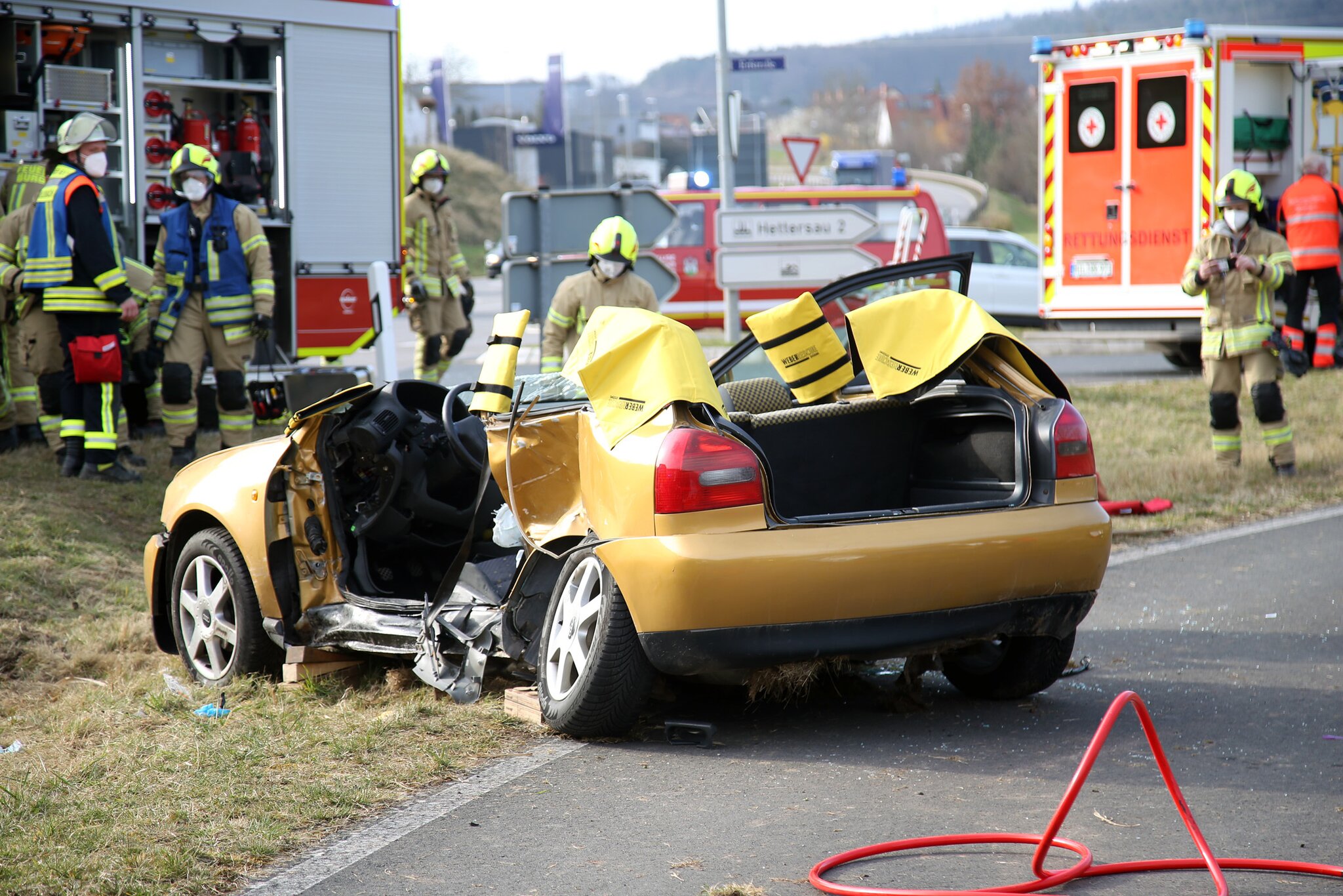 AudiFahrer eingeklemmt Verkehrsunfall in Bürgstadt am 18.03.2022 Bürgstadt